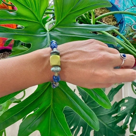 Serpentine, Jasper, Prehnite & Sodalite Bracelet (one) - Picture 3 of 8